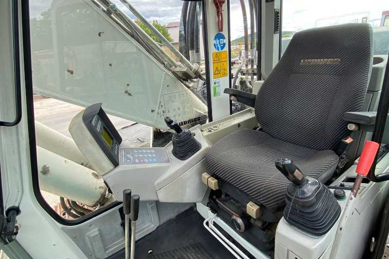 OmecoHub - Immagine LIEBHERR R924BHDSL